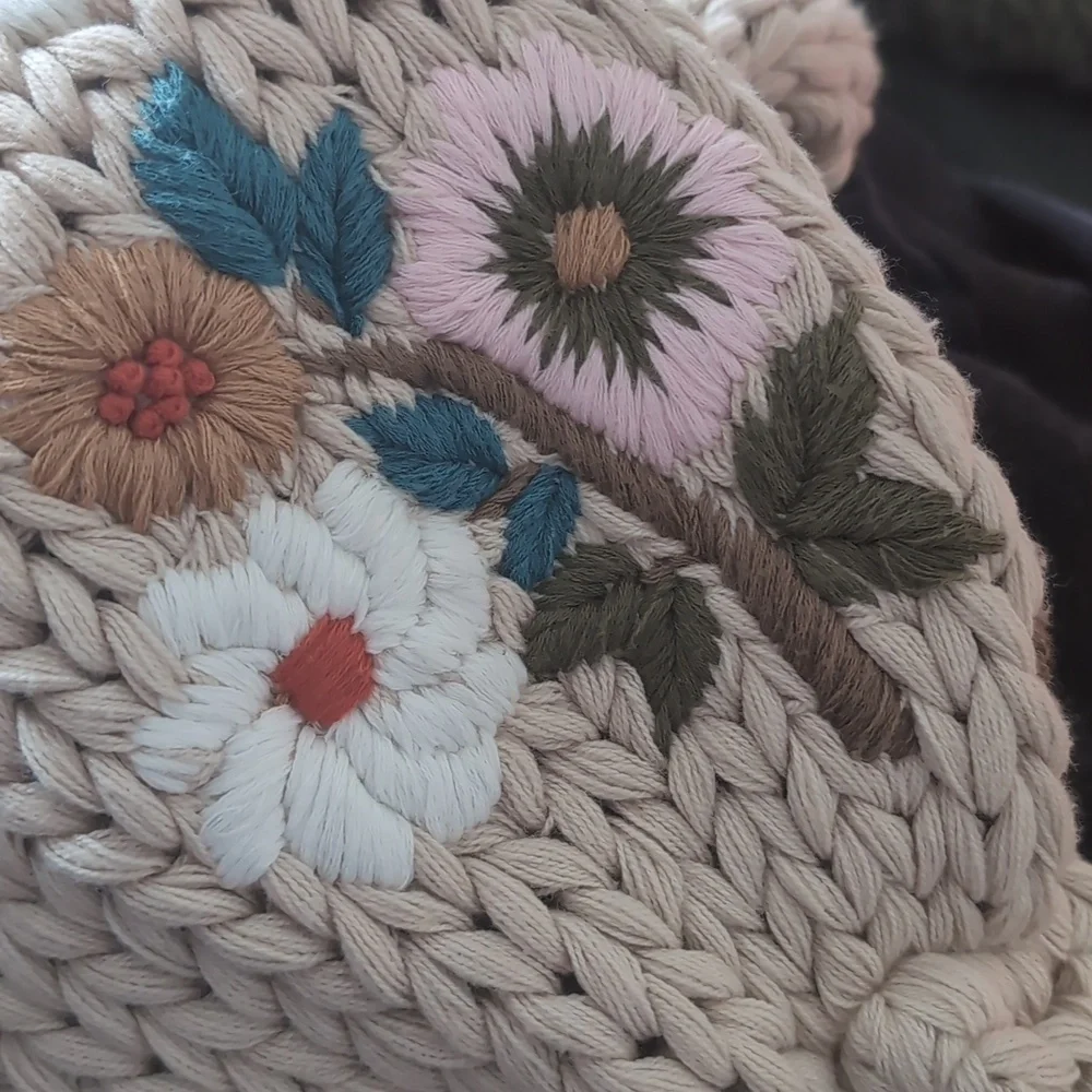 Tu lize crochet sleeve bomber jacket - Picture 6 of 11